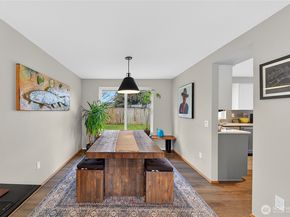 17427 Spruce Way, Lynnwood WA 98037