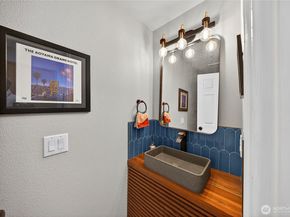 17427 Spruce Way, Lynnwood WA 98037