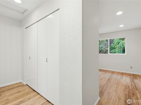 4404 Terrace Drive 8, Everett WA 98203