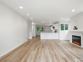 4404 Terrace Drive 8, Everett WA 98203