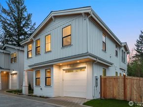 10612 NE 54th Lane, Kirkland WA 98033