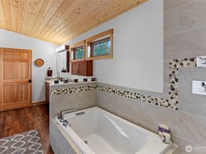 7618 NE Zachariasen Court, Hansville WA 98340