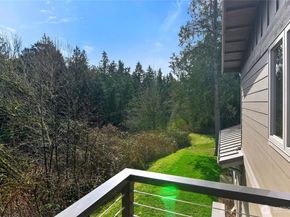 7618 NE Zachariasen Court, Hansville WA 98340