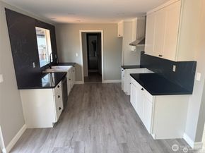 14616 Ash Way, Lynnwood WA 98087