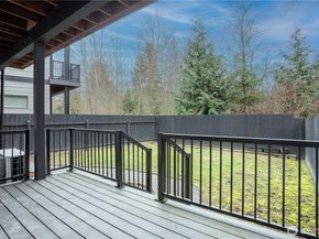 19727 27th Place W 1, Lynnwood WA 98036
