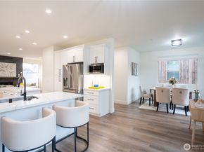 19727 27th Place W 1, Lynnwood WA 98036