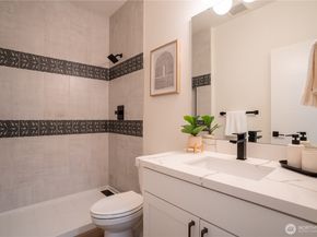 19727 27th Place W 1, Lynnwood WA 98036