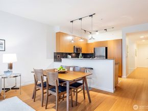 17 W Mercer Street 104, Seattle WA 98119