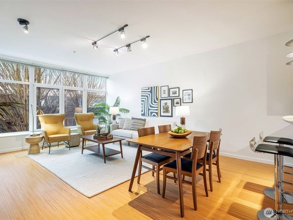 17 W Mercer Street 104, Seattle WA 98119