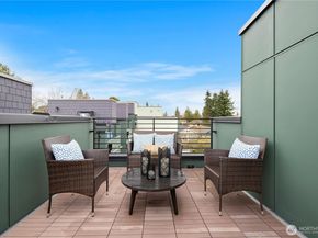 3852 Carr Place N, Seattle WA 98103