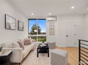 3852 Carr Place N, Seattle WA 98103