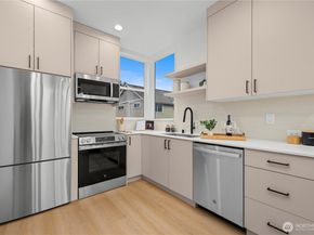 3852 Carr Place N, Seattle WA 98103