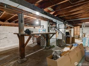 1626 39th Avenue E, Seattle WA 98112