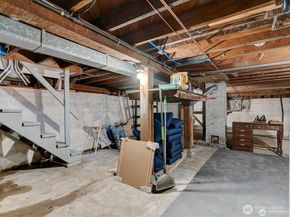 1626 39th Avenue E, Seattle WA 98112