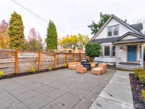 1626 39th Avenue E, Seattle WA 98112