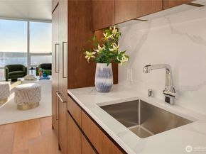 121 Stewart Street 2806, Seattle WA 98101