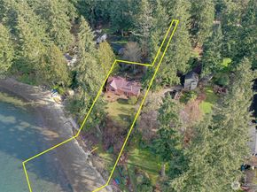 2735 Marine Drive, Bremerton WA 98312