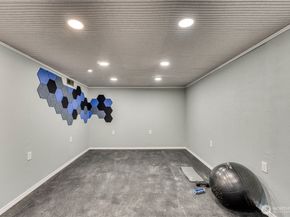 2735 Marine Drive, Bremerton WA 98312