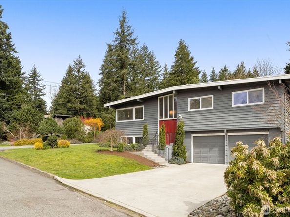 334 157th Avenue NE, Bellevue WA 98008