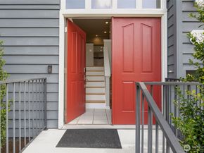 334 157th Avenue NE, Bellevue WA 98008