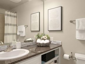 334 157th Avenue NE, Bellevue WA 98008