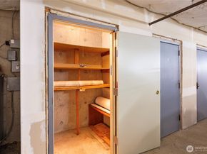 2522 Rucker Avenue 403, Everett WA 98201