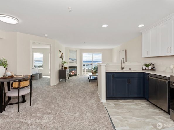 2522 Rucker Avenue 403, Everett WA 98201