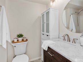 2522 Rucker Avenue 403, Everett WA 98201
