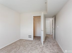 2522 Rucker Avenue 403, Everett WA 98201