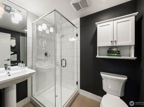 315 W Galer Street 102, Seattle WA 98119