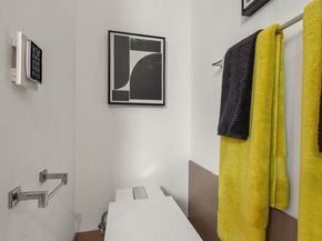 315 W Galer Street 102, Seattle WA 98119
