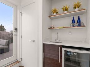 315 W Galer Street 102, Seattle WA 98119