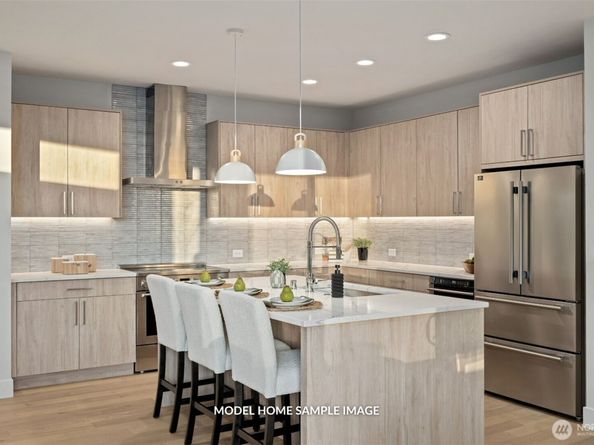 8711 126th Avenue NE, Kirkland WA 98033