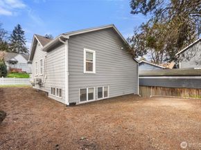 6058 6th Avenue NE, Seattle WA 98115