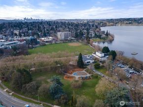 6058 6th Avenue NE, Seattle WA 98115