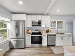 6058 6th Avenue NE, Seattle WA 98115