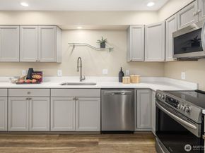 7250 Old Redmond Road C111, Redmond WA 98052