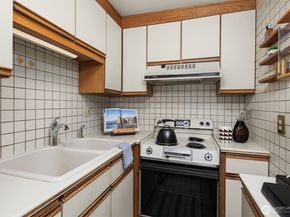 1600 43rd Avenue E 212, Seattle WA 98112