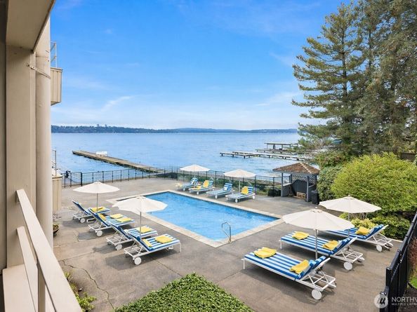 1600 43rd Avenue E 212, Seattle WA 98112