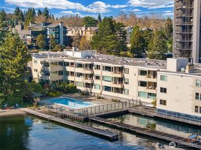 1600 43rd Avenue E 212, Seattle WA 98112