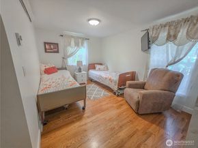 Undisclosed Address #2491243, Lynnwood WA 98087