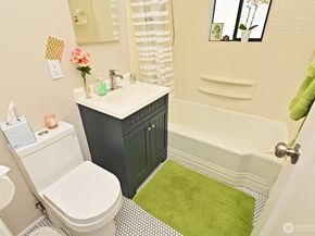 9328 31st Avenue SW, Seattle WA 98126