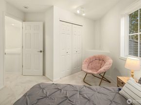 23139 SE 27th Way, Sammamish WA 98075