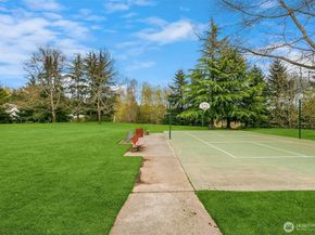 23139 SE 27th Way, Sammamish WA 98075