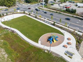 12201 137th Place NE 2504, Redmond WA 98052