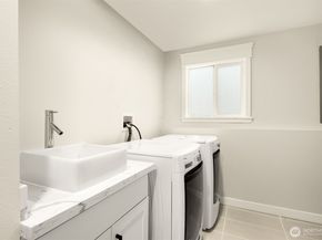 5306 26th Avenue S, Seattle WA 98110