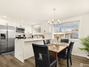 5306 26th Avenue S, Seattle WA 98110