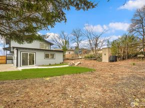 5306 26th Avenue S, Seattle WA 98110