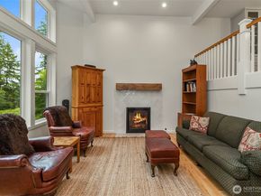 16423 179th Place NE, Woodinville WA 98072