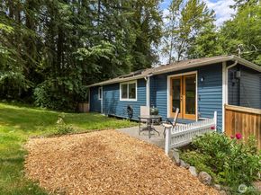 16423 179th Place NE, Woodinville WA 98072